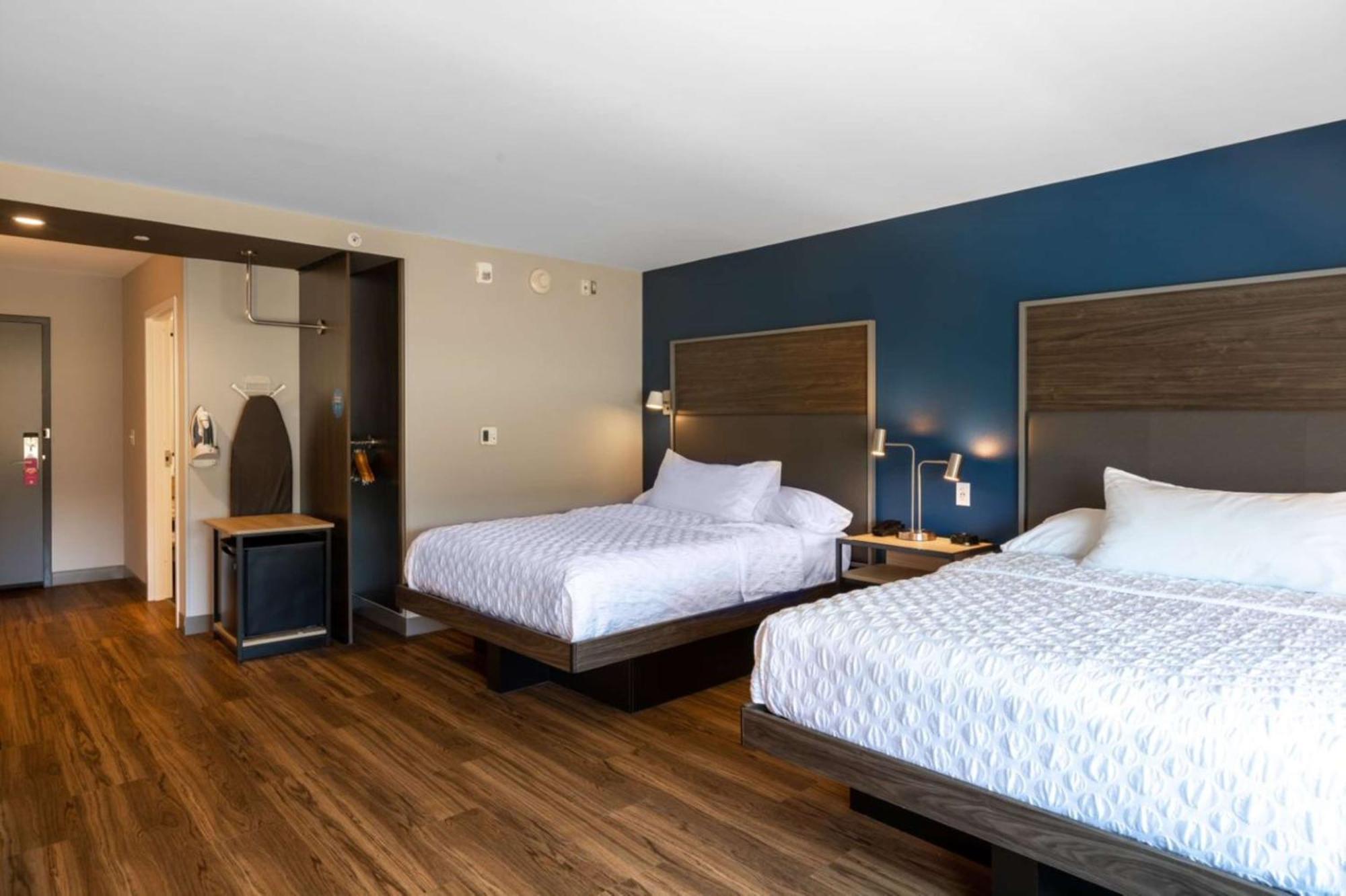 ทรู บาย ฮิลตัน เซเนคา เคลมสัน เซาท์แคโรไลนา Hotel ภายนอก รูปภาพ